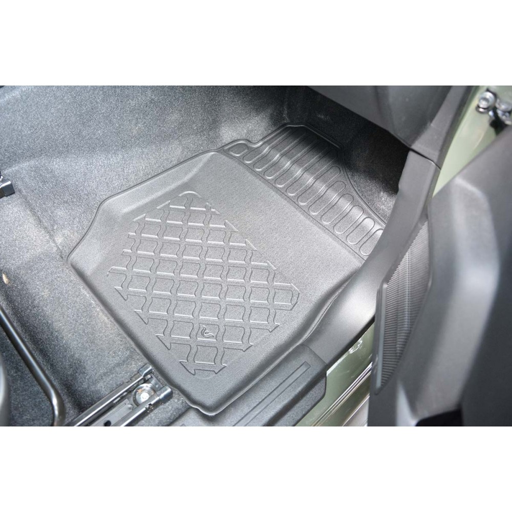 Covorase tip tavita Suzuki Jimny II, caroserie Suv, fabricatie 10.2018 - prezent Covorase auto Suzuki Jimny