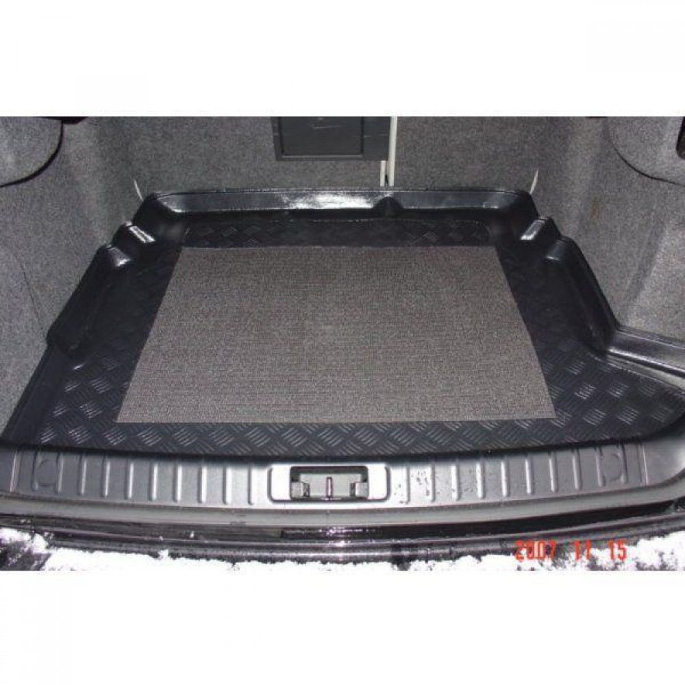 Tavita de portbagaj Saab 9-3 Sport, caroserie Sedan, fabricatie 2002 - 05.2014, cu sistem audio