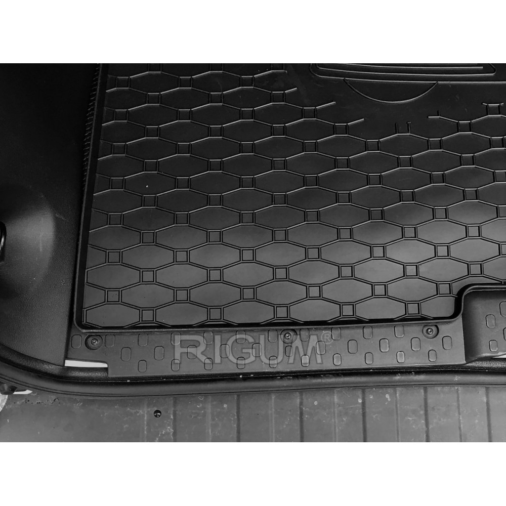 Tavita de portbagaj Opel Vivaro B, caroserie Van, fabricatie 09.2014 - 02.2019, apamament scurt, in spatele randului 3