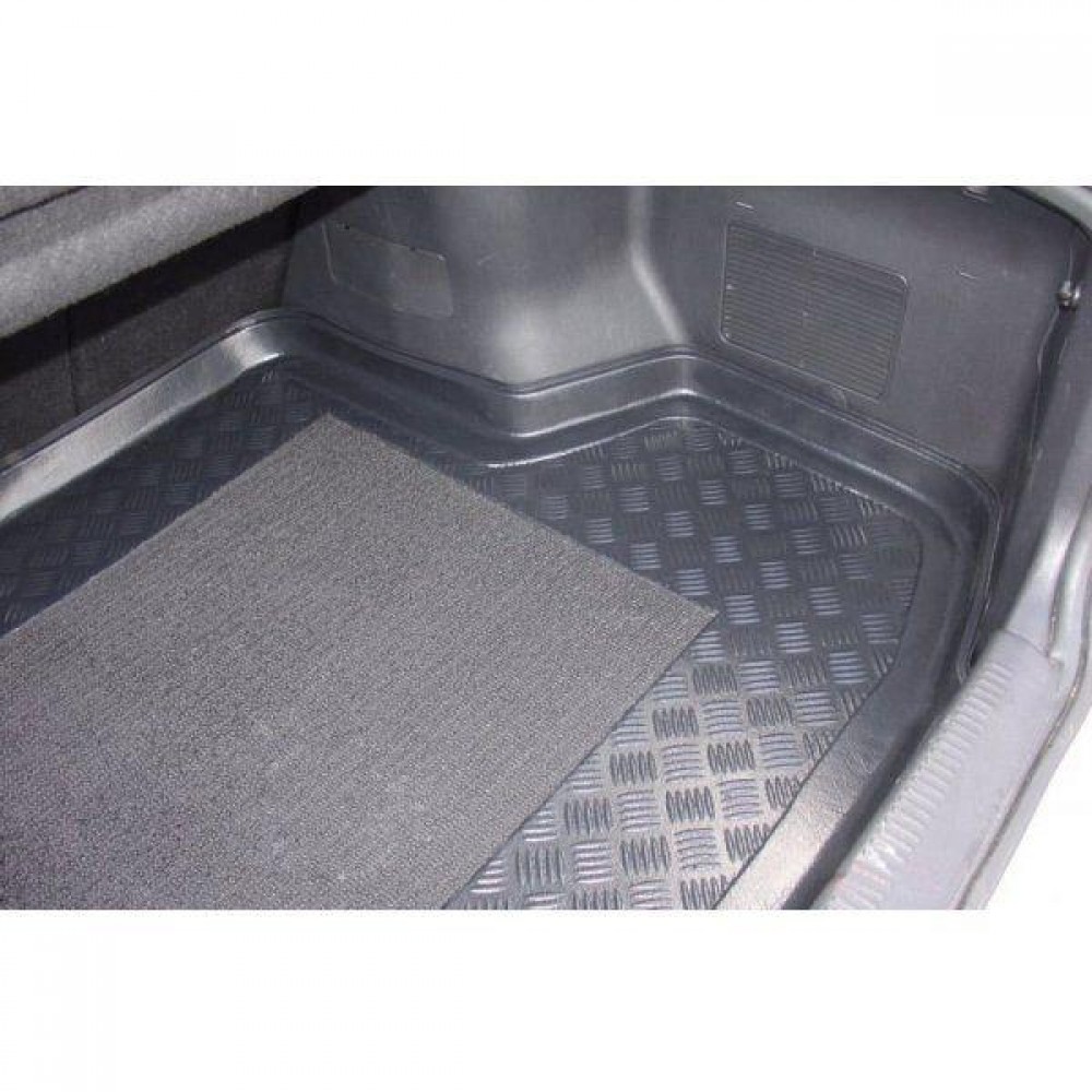 Tavita de portbagaj Mitsubishi Carisma, caroserie Hatchback, fabricatie 2000 - 2005