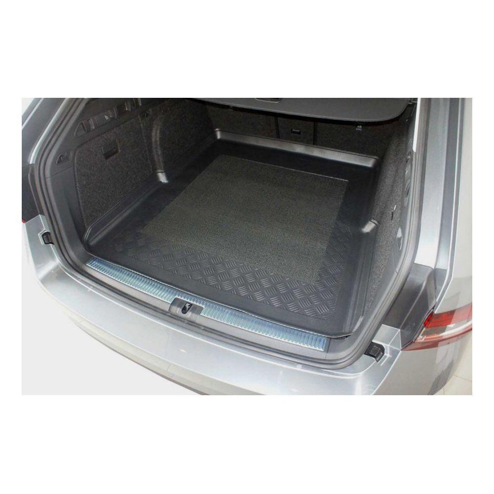 Tavita de portbagaj Skoda Superb III, caroserie Combi, fabricatie 09.2015 - prezent, portbagaj superior