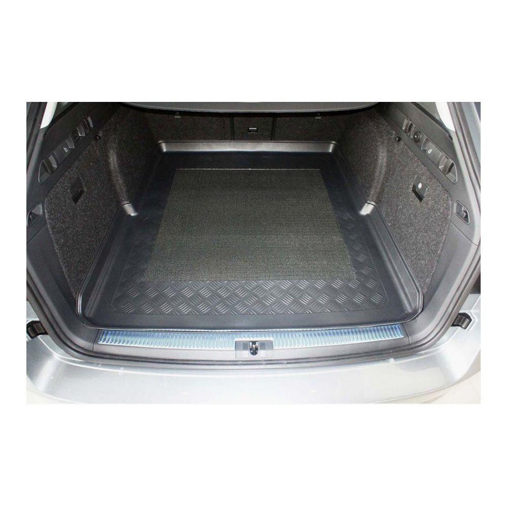 Tavita de portbagaj Skoda Superb III, caroserie Combi, fabricatie 09.2015 - prezent, portbagaj superior