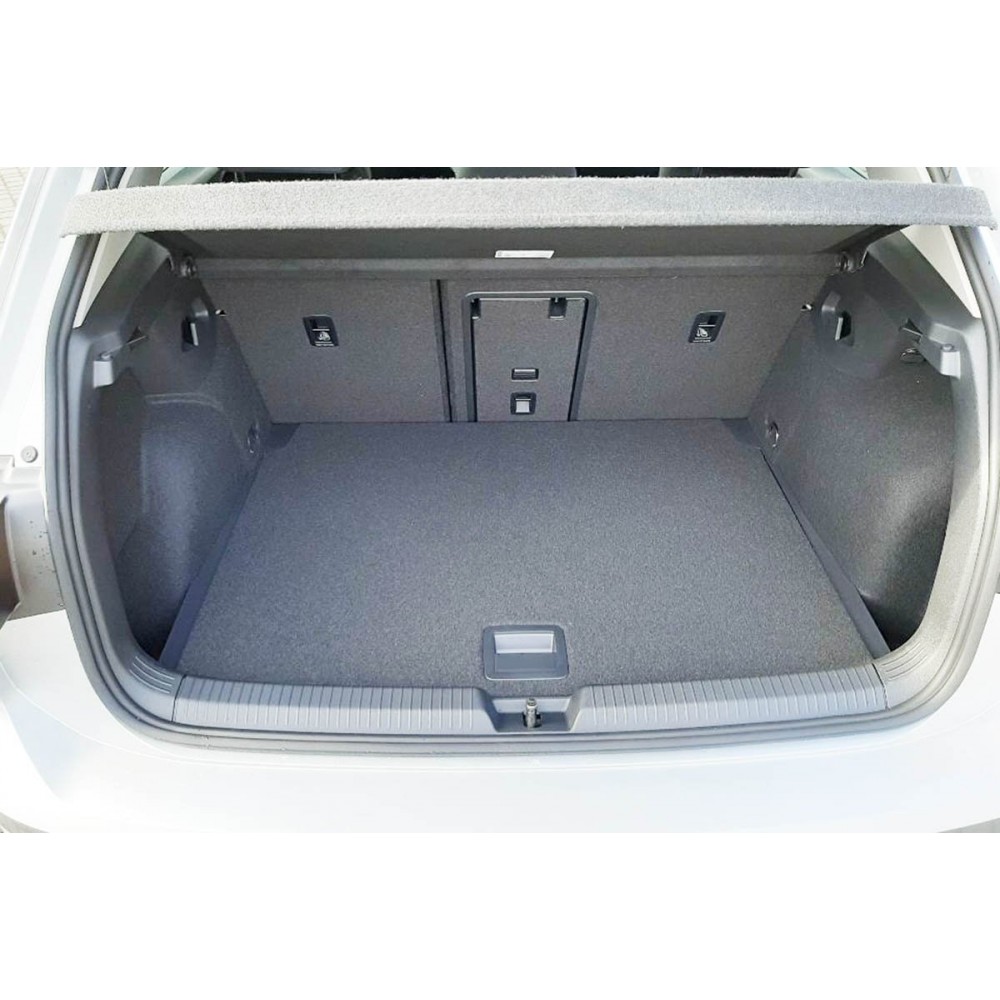 Tavita de portbagaj Volkswagen Golf 8, caroserie Hatchback, fabricatie 12.2019 - prezent, portbagaj superior